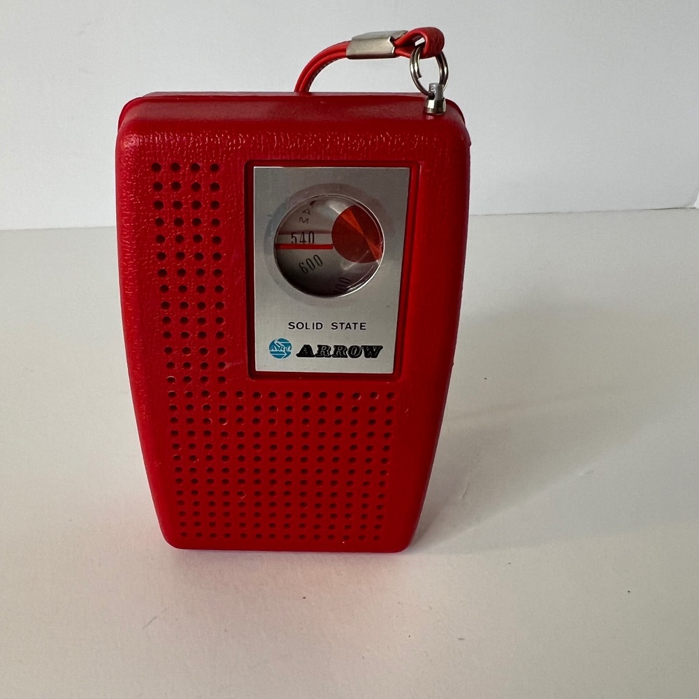Vintage Solid State Arrow Transistor Radio Red Made in Hong‎ Kong Working